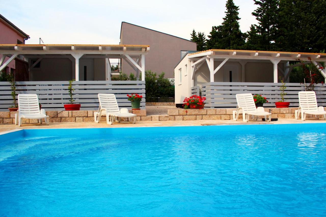 Bungalow Vice With Pool Pakoštane Εξωτερικό φωτογραφία